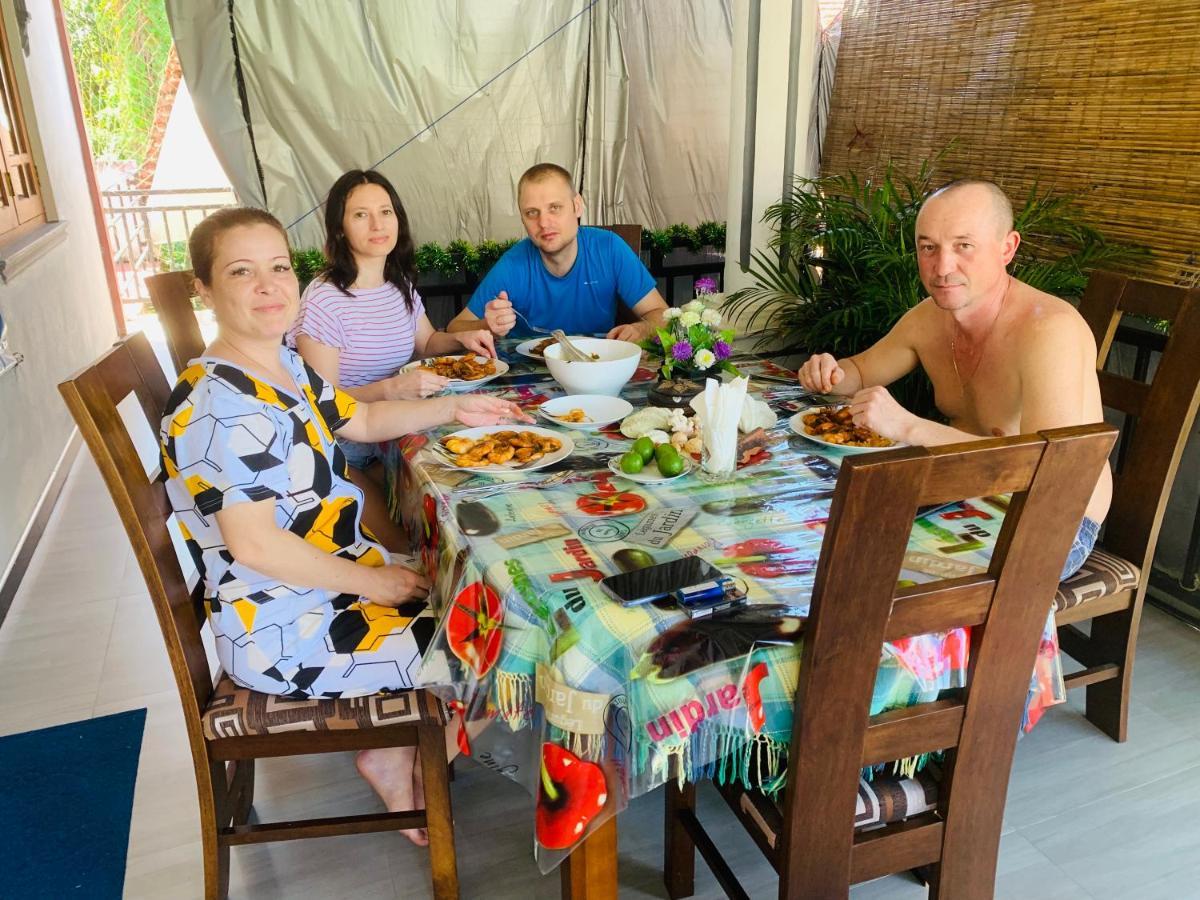 נגומבו Rodrigo'S Villa & Restaurant מראה חיצוני תמונה