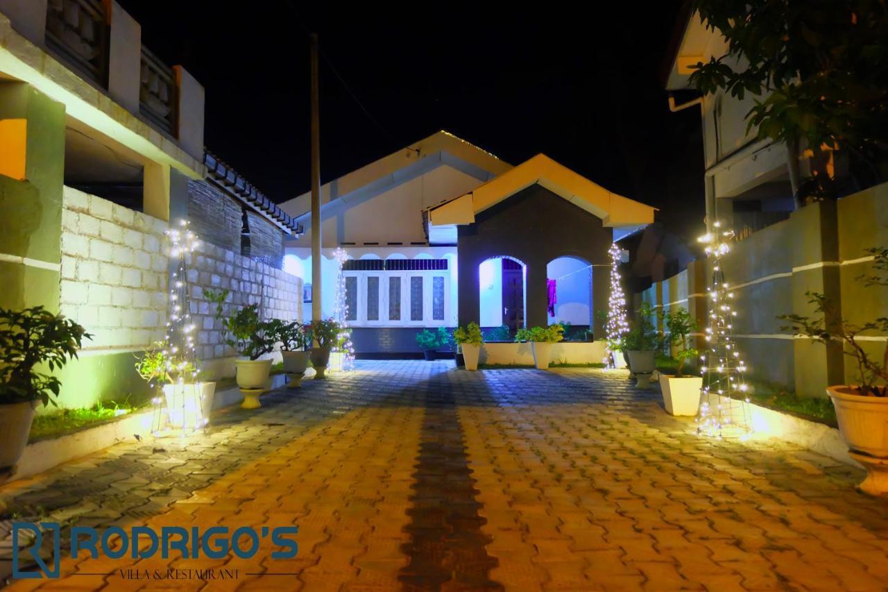 נגומבו Rodrigo'S Villa & Restaurant מראה חיצוני תמונה